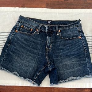 Gap denim shorts size 27 with 5 inch inseam
